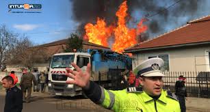 Realitatea de cluj o explozie, urmată de un incendiu, a cuprins, joi dimineață, o casă din localitatea cornești, județul cluj, potrivit realitateadecluj.net. Isu Cluj Incendiu In Bogata Persoana DecedatÄƒ In Interior Inturda Ro