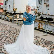 Check spelling or type a new query. Unten Buchhandlung Borke Jeansjacke Uber Brautkleid Bauernhof Kafer Unterschlagen
