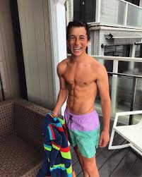 ArchiveDongs 2018 - No.84923 - anyone have more pics or nudes of this guy  -- skyler gisondo - male general
