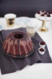 Nach und nach abwechselnd mit dem bailey's dazu rühren. Schokoladen Baileys Kuchen Und Schokoladen Baileys Truffel Baileys Kuchen Kuchen Kuchen Und Torten