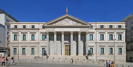 El Congreso de los Diputados, escenario de la extravagante alerta m&eacute;dica., generada por IA