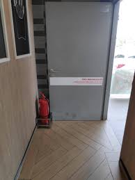 Sebut harga bagi membekal, memasang dan menggantikan pintu rintangan api bagi mematuhi keperluan sijil perakuan bomba di bangunan menara utama no rujukan: Fire Door Must Always Be Closed Imgur