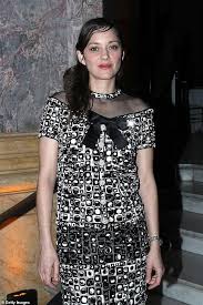 Последние твиты от marion cotillard (@marion_cotillar). Marion Cotillard Says She Found Lockdown Very Interesting Daily Mail Online