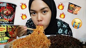 Bhut jolokia peppers can be used in foods in fresh form or after being dried. Ghost Pepper Noodles Vs Maggi Pedas Giler 2x Challenge Eating Show Youtube