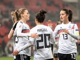 Die aserbaidschanische fußballnationalmannschaft der frauen repräsentiert den staat aserbaidschan im internationalen frauenfußball. Griechenland Frauen Nationalelf
