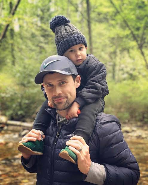 Benjamin Hollingsworth's 3 Children: All About Hemingway, Gatsby and Juniper