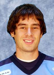 Player photos for the 2003-04 Welland Cougars at hockeydb.com