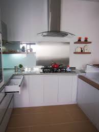 Table top kabinet dapur memainkan peranan penting untuk menilai mutu dan kualiti kabinet dapur. Desain Dapur Kering Dan Dapur Basah Cek Bahan Bangunan