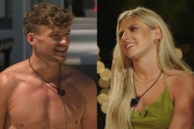 Jun 21, 2021 · chloe burrows, 'love island' tv show, series 7. Love Island Fans Defend Hugo After New Girl Chloe S Mean Comments Goss Ie