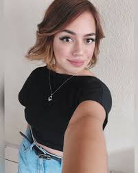 Debbie Sant (@_debbiesant) • Instagram photos and videos