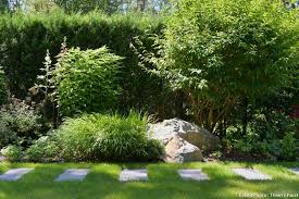 Avant Apres Amenager Un Jardin Tout En Longueur Amenagement Jardin Longueur Amenagement Jardin Jardin Contemporain