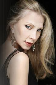70s British Pop Singer Lynsey De Paul Dead at 64