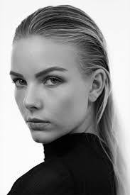 Marie Mohr's Instagram, Twitter & Facebook