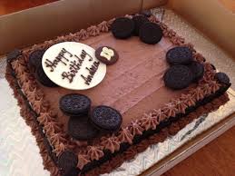 18th Birthday Cookie Cake Ideas Andrea S 18th Birthday Cake Cookies And Cream 18th Birthday Cake Cookie Cake Birthday Cake