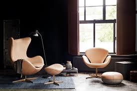 Arne jacobsen designed both the egg chair and the swan armchair in 1958 for the lobby and lounge area of in 1958 the swan and the egg chair were a technologically innovatives. How Arne Jacobsen S Egg Swan And Drop Chairs Got Their Curves