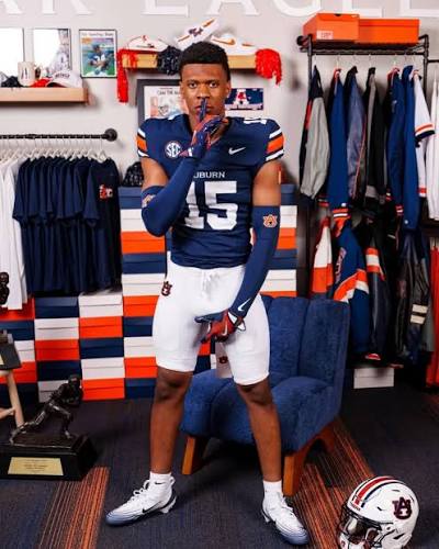 4-star EDGE Rion Jackson has committed to Auburn🦅 Follow @Rivals.IG for  the latest recruiting news and intel