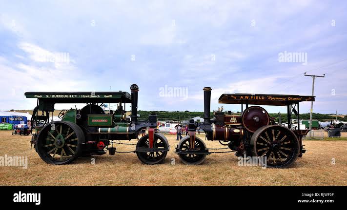 Steam road rollers hi-res stock photography and images - Alamy
