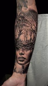 Two day in a row @zeet.justyna #owl #portrait #forest #darkness #flowers  #tatuaz #ink #opole #polska #poland #jaworart #lukaszkotulatattoo #tattoo  #blackandgreytattoo