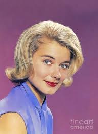 Hope Lange's Instagram, Twitter & Facebook