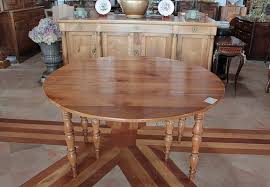 Each piece comes with a choice of wooden or brushed handle giving you choice to match to your room. 19th Century Louis Philippe Cherry Wood Dining Table For Sale At Pamono