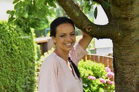 Zu früh (dich in mein junges herz zu schließen). Petra Frey Da Geht Nichts Mehr Tirol