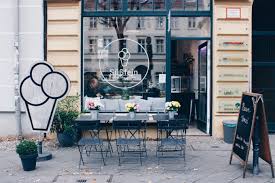 «our menu which one would you choose ? Hausgemachtes Eis Und Baumstriezel Schlemmen Im Sussfein Berlin Mit Vergnugen Berlin