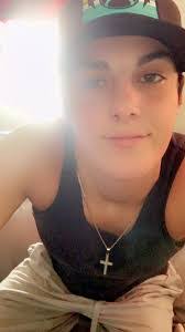 Dylan Ledbetter's Instagram, Twitter & Facebook