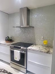 White Iridescent 1 In 2020 Mosaic Tile Kitchen Glass Tile Glass Mosaic Tiles