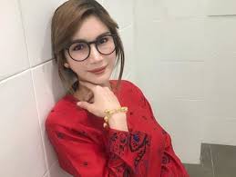 Mahkamah rendah syariah kuantan pada rabu mengeluarkan waran tangkap terhadap harun mat saad, atau dikenali sebagai 'tuhan harun' selepas ketua kumpulan ajaran sesat itu gagal hadir buat kali kedua untuk proses pengurusan kesnya, semalam. Waran Tangkap Untuk Muhammad Sajjad Suara Merdeka