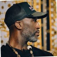 6100+ "Corry" profiles