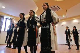 In urma muncii asidue, a inregistrat urmatoarele albume: Foto Si Video Å£ara Oltului A Adus Dansul Pe DouÄƒ RoÅ£i Si Recitalul Lui Aurel TÄƒmas Actualitate Tribuna