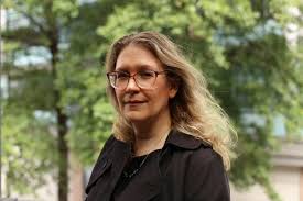 An Interview with Sarah Brooks - F(r)iction