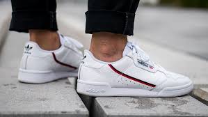 Bird A La Mode Reddit 2020 Reebok Club C 85 Vs Adidas Continental Sneakers Continental Adidas Reebok Club Vs Sneakers 80s Reddit 80 In 2020 Women Sport Sneakers Adidas Outfit Men Sneakers