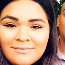 Elena Condon's Instagram, Twitter & Facebook