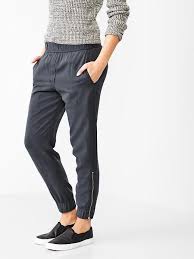 Joggers For Women Don T Miss This Travel Fashion Trend Joggers Womens Clothes Pants For Women
