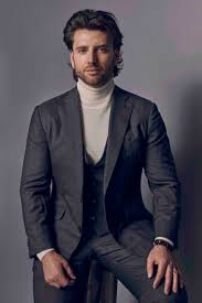 Long overdue—new LinkedIn headshot.