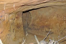 采 和輝(漫画) / 八月 八(原作) / 大橋 キッカ(キャラクター原案) キーワード: æ²–ç¸„çœŒã®ã‚¬ãƒžã¨åœ°ä¸‹å£• å…·å¿—ã®åœ°ä¸‹å£•ç¾¤