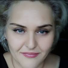 Artis, Hair & Beauty Studio