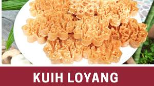 Hari ini saya buat kuih loyang atau kuih goyang atau kuih ros. Cara Membuat Kuih Loyang Sedap Resepi Kuih Goyang Youtube