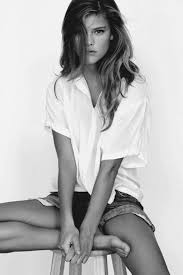 From Goldie London Photography Poses Women Fashion Model Poses Studio Photography Fashion