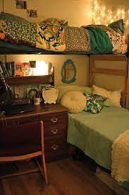 20 Dorm Rooms You Wish Were Yours Cool Dorm Rooms Dorm Room Decor Dorm Sweet Dorm