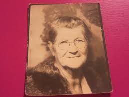 Great Aunt Cammie Morgan Webb, Great Great Aunt Lisa Beard Lowe and Great  Aunt Thelma Morgan Thornhill. It was probably around 1930. Thought some of  you might enjoy it.