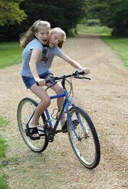 Abby and brittany hensel background. Abby And Brittany Are No Longer The Little Girls We Remember Human Oddities Conjoined Twins Rare Photos