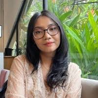 Amanda Dea's Instagram, Twitter & Facebook