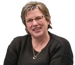 Trina Gross's Instagram, Twitter & Facebook