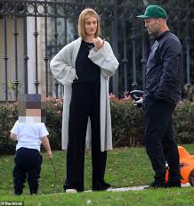 Who is jason statham wife? Rosie Huntington Whiteley And Fiance Jason Statham Put On A Loved Up Display Daily Mail Online