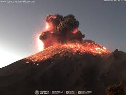 Las estrellas se ven bien. Mexiko Grosse Rauchwolke Nach Ausbruch Des Popocatepetl Der Spiegel