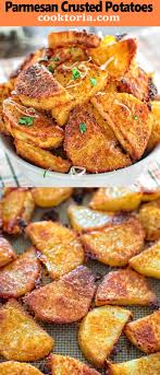 These Tasty Parmesan Crusted Potatoes Are So Addictive That You Wont Be Able Lois Recettesdedesserts En 2020 Recettes De Cuisine Recette Plat Facile Recette De Plat