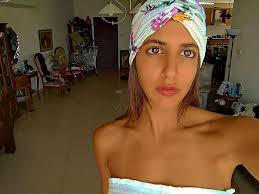 יש סיכוי שהדתיות הבינו משהו שאנחנו החילוניות עדיין לא הבנו ??? בעצם הבנו,  אבל מאוחר. אם עדיין לא הבנתן בנות, אז מטפחות זה הדבר הכי לוהט לקיץ הקרוב 🔥  ואין סיכוי שאני