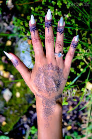 Henna paste is moist when applied. Jagua The Safe Alternative To Black Henna Fashionicide Fashion Makeup And Beauty With A Difference